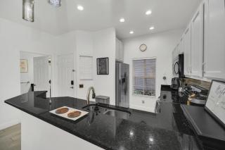 Pet Friendly Pool home very close to Disney - 7