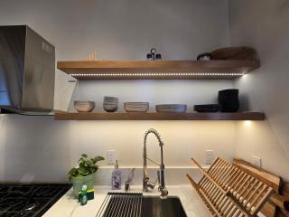 Modern Lagunita Cabin Near the Lake - 8