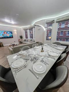 Grandeur 4-bedroom apartment in Baker St near Regent's Park - Londra - 1