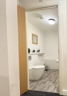 Ashford Kent Stays - 2 Bedroom Apartment sleeps up to 4 - Kennington - 2
