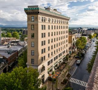 Flat Iron Hotel - Asheville - 8