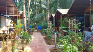 CSF GARDEN HUTS - 6
