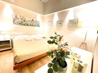 Cozy Santa Maria Novella Uffizi Duomo 2beds-2baths - Florenz - 6