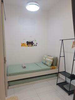 Skytree Serviced Apartment Bukit Indah Aeon 4guest with Balcony - 9