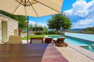 Sunny Villa Epta - Hanioti - 9