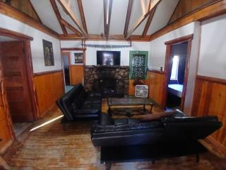 Cabin 33, 3 bedroom 2 bath - Big Bear Lake - 6