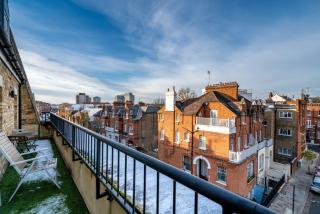 Designer 1 Bed Flat Barons Court Sleeps 4, Balcony - Londra - 6