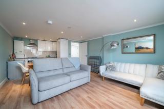 Modern Luxury Apartment, Sleeps Five, Barons Court - Londra - 0