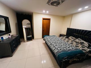 Cozy 2 Bed Apartment - Islamabad - 6