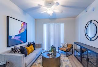 Landing at The Vistas at Eastwood - 1 Bedroom in Eastwood Village - Fort Myers - 7