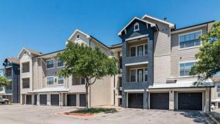 Landing at Bridge at Southpark Landing - 1 Bedroom in South Austin - Austin - 8