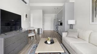 Landing at Marquam Heights - 1 Bedroom in Southwest Portland - Portland - 2