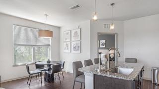 Landing at The Nine at Memphis - 3 Bedrooms in University - Memphis - 1