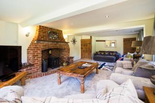 Country Home with Tennis Court, Hot Tub, BBQ and Darts - Chiddingly - 6
