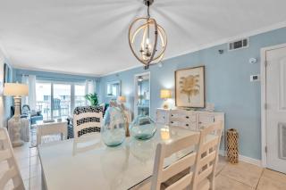 Cozy Coastal Condo with Pool And Stunning Gulf Views - Clearwater Beach - 7