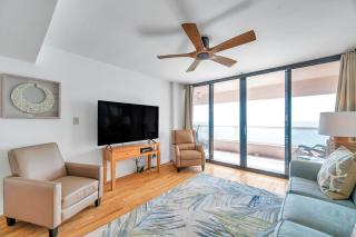 Crescent Beach Club 19C - 2