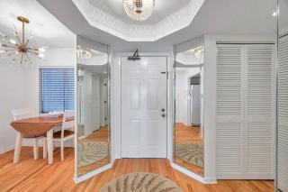Crescent Beach Club 19C - 1