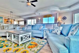 Private 3 bed 3.5 bath condo By the Beach - 4