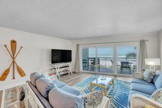 Chateaux Condos 106 - Clearwater Beach - 9