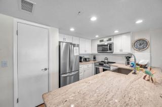 Chateaux Condos 106 - Clearwater Beach - 6