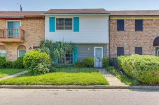 Townhome Near Beach in Galveston Furnished Patio! - Galveston - 9