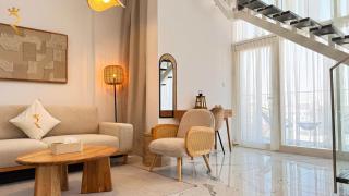 Chic 2BR Oasis Masdar City Escape - Abu Dhabi - 7