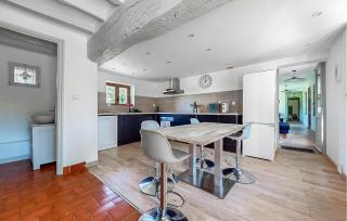 Stunning Home In Coullons With Wifi - 6