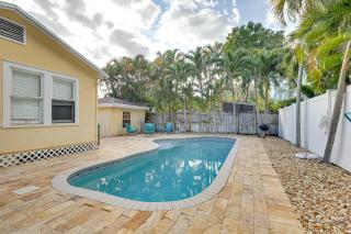 Shared Pool and Backyard Small and Cozy Guest House - Fort Lauderdale - 9