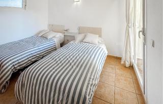 2 Bedroom Nice Apartment In Puerto Rey - 1