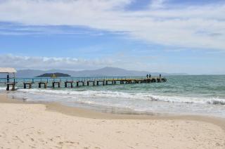 Apto junto a praia em Canasvieiras UQ9723 - 9