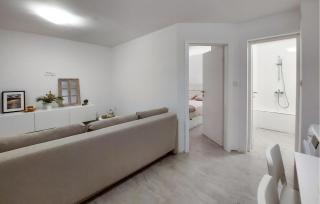 Beautiful Apartment In Ugljan With Wifi - 3