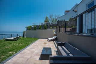 Coastal Retreat: Waterfront, Deck, Awesome Views - Wading River - 8