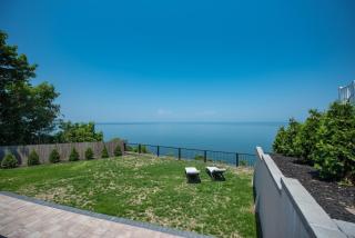 Coastal Retreat: Waterfront, Deck, Awesome Views - Wading River - 4