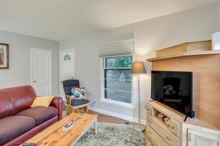 7 Mi to Downtown Minneapolis Home with Fire Pit! - Minneapolis - 2
