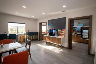 Holiday Inn Express & Suites Sulphur Springs by IHG - 4