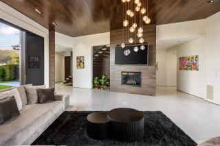 New Listing The Skyline Villa by Colby & Conrad - Los Angeles - 2