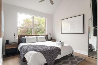 Upstay - Eastside Home w Patio BBQ - Mins to DT - Austin - 9