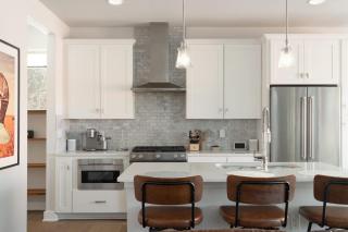 Upstay - Eastside Home w Patio BBQ - Mins to DT - Austin - 1