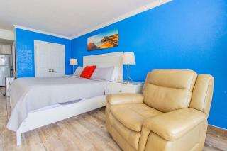 Modern Oceanfront King Studio-Sand Dunes 2432 - Myrtle Beach - 8