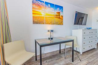 Modern Oceanfront King Studio-Sand Dunes 2432 - Myrtle Beach - 2