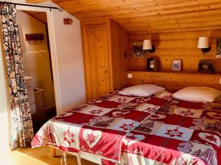 Charmant 3 pièces savoyard avec balcon, cheminée, proche commerces et remontées mécaniques - FR-1-459-18 - La Clusaz - 6