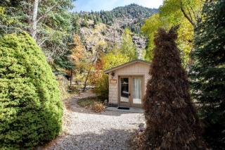 Adorable Studio Cabin on Big Cottonwood River - Salt Lake City - 9