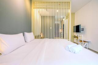 Nice and Enjoy Studio at Sudirman Suites Apartment By Travelio - Jakarta - 4