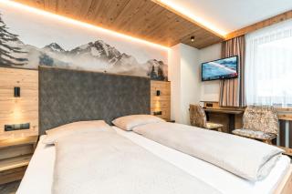 Hotel Garni Pfeifer - Ischgl - 3