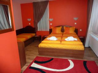 Guest House H Dzhogolanov - 2