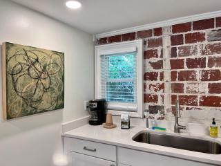 Peaceful Mountain Retreat - 15 Minutes to Downtown Chattanooga - 6