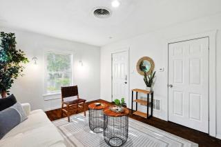 Comfy and Modern Holiday Lofts in FW - 3