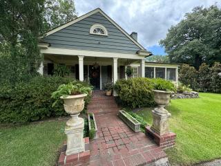 Classic Central Memphis Four Bedroom Home - Memphis - 9