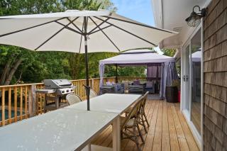 Classic Southampton Home: 5BR, Pool,Jacuzzi, Cooper's Beach - Southampton - 7