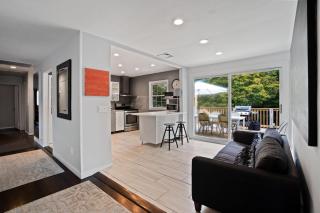 Classic Southampton Home: 5BR, Pool,Jacuzzi, Cooper's Beach - Southampton - 3